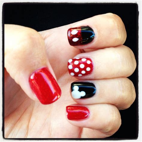 Dashing Diva's Mickey Magic Nails: The Easiest Way to Add Some Disney Glamour